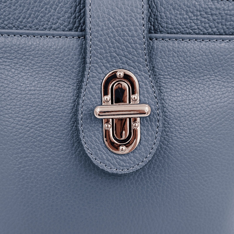 Geantă peste umăr din piele naturală Andria - albastru